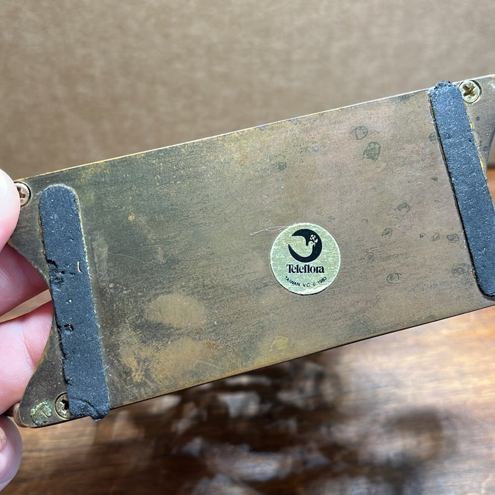 Brass Napkins / Mail Holder - Picture 6 of 7